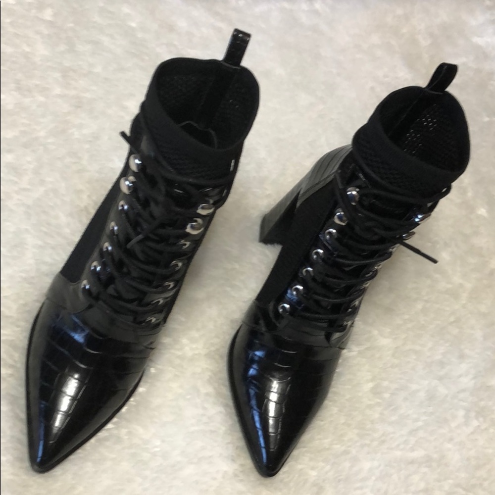 Steve Madden - Territory Black - Size 6.5